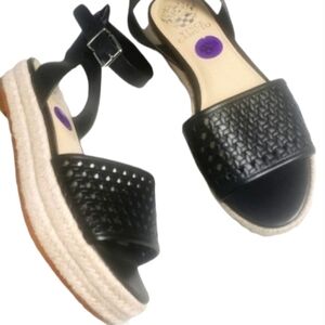 𝅺NEW! VINCE CAMUTO Kovya Black Faux Leather Espadrille Sandals 8.5.